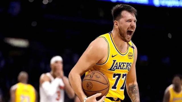 国王险胜上海队,东契奇高光表现 国王险胜上海队,东契奇高光表现