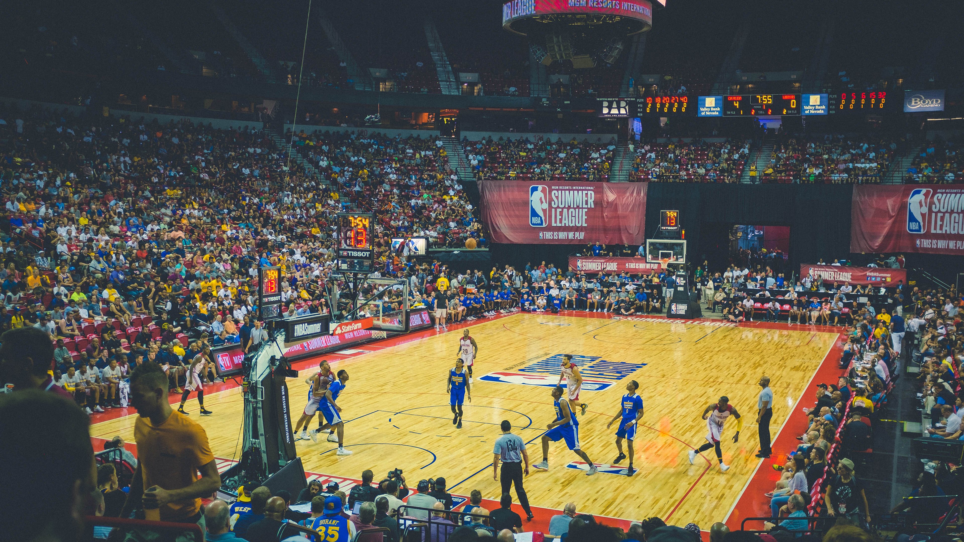 英格拉姆完美发挥撕裂防线，北京队虽败犹荣展现亚洲篮球新可能