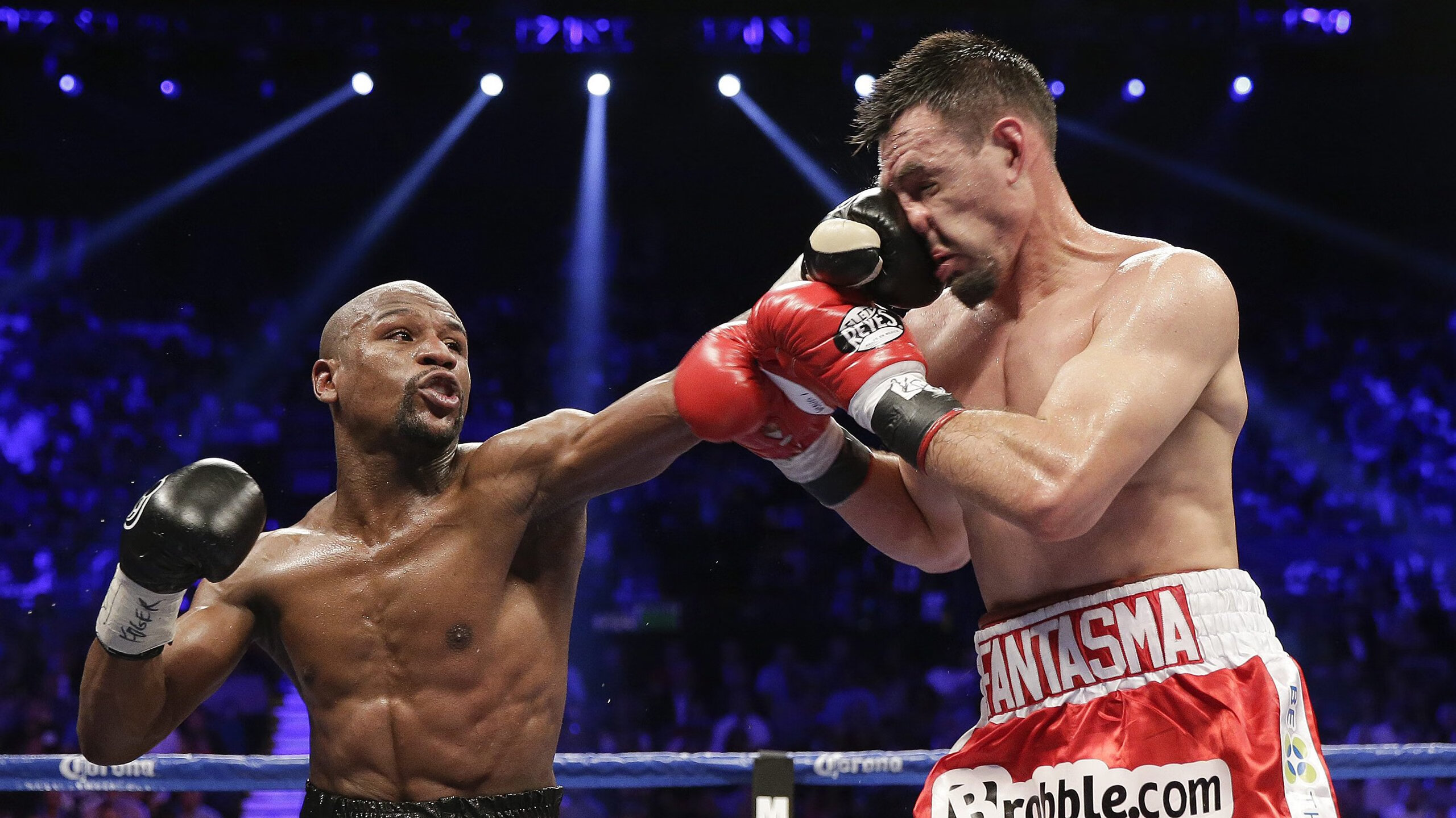 比利亚雷亚尔对阵贝蒂斯，托尼·克罗斯的教科书如何定义现代中场艺术