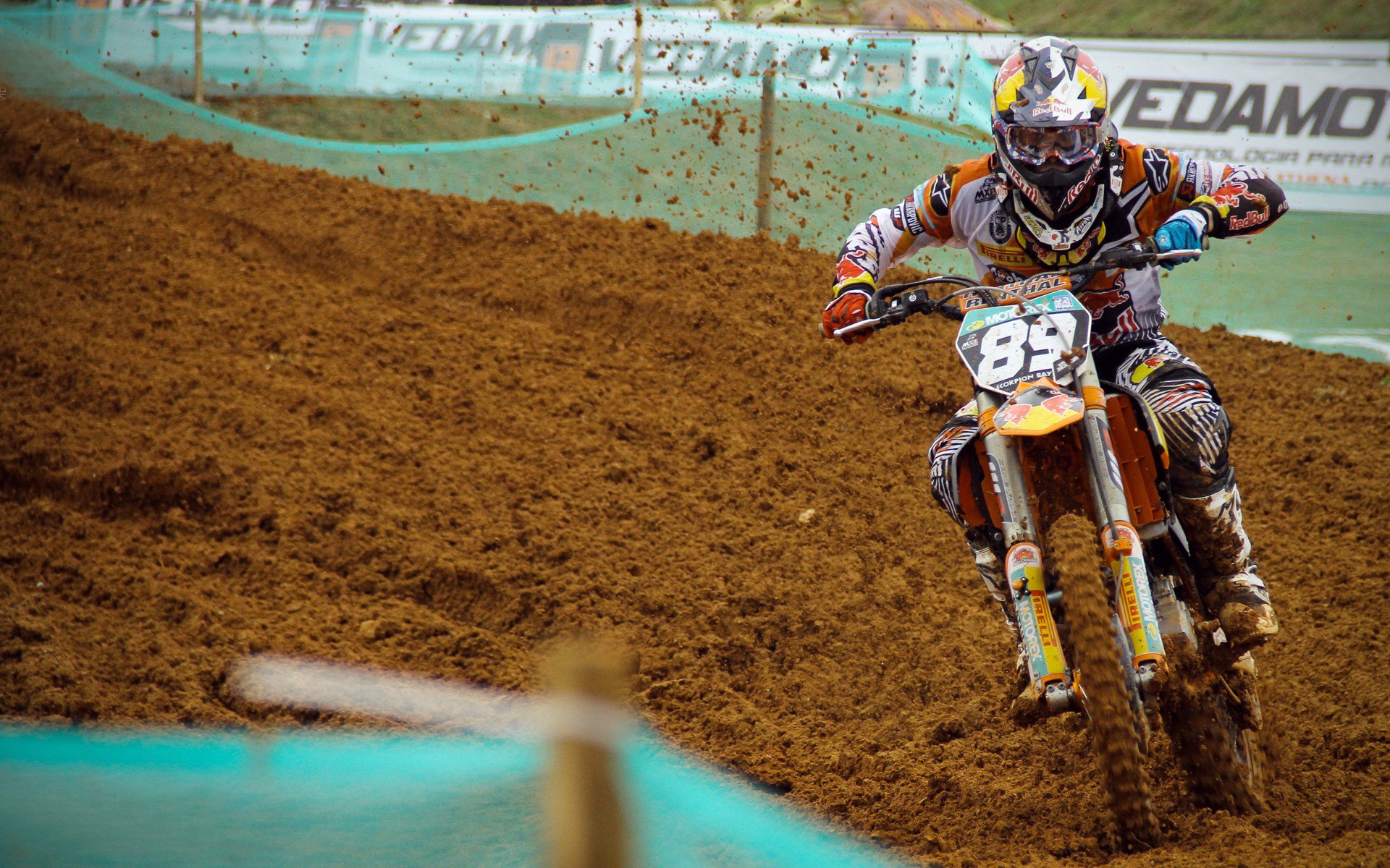 罗德里戈贡献制胜表现，牙买加掀翻英格兰，小国足球的逆袭密码