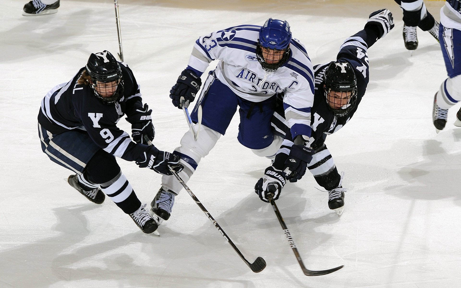 勒沃库森横扫厄瓜多尔，赖斯如何成为关键先生背后的全球化足球密码